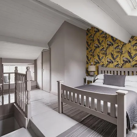 Owd Peg's, Traditional Cottage-bowness Centre