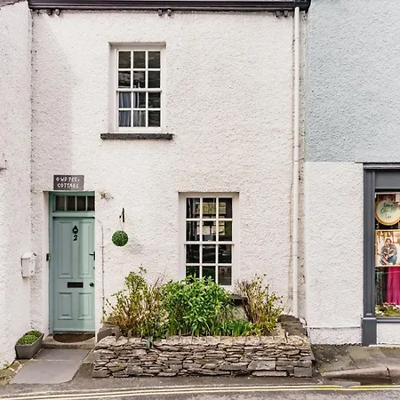 Owd Peg's, Traditional Cottage-bowness Centre * Bowness-on-Windermere