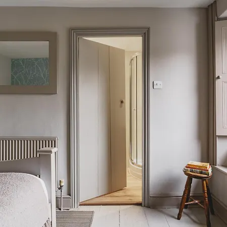 別荘 Owd Peg's, Traditional Cottage-bowness Centre