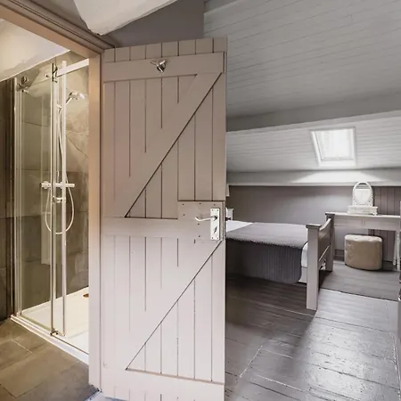 Owd Peg's, Traditional Cottage-bowness Centre Holiday home *