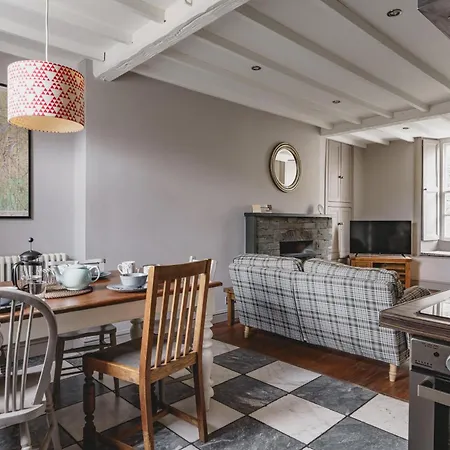 Owd Peg's, Traditional Cottage-bowness Centre Bowness-on-Windermere