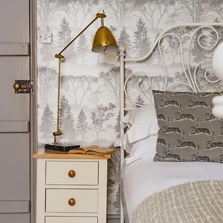 Owd Peg's, Traditional Cottage-bowness Centre Holiday home