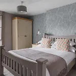 Owd Peg's, Traditional Cottage-bowness Centre * Bowness-on-Windermere