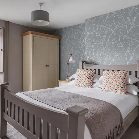 Owd Peg's, Traditional Cottage-bowness Centre * Bowness-on-Windermere